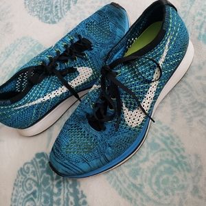 Nike Flyknit Racer